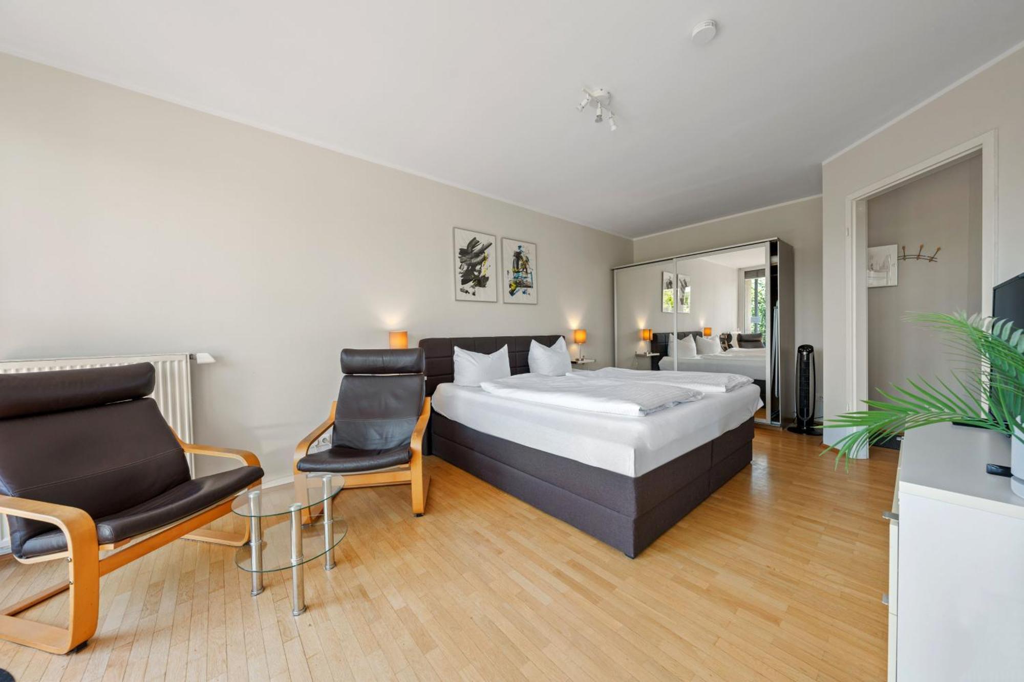 Habitat Apartment *