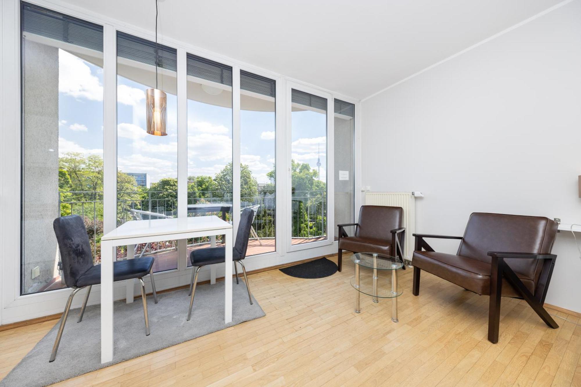 Habitat Apartment *